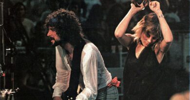 The Meaning of Fleetwood Mac’s “Landslide”
